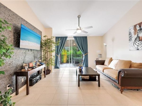6625 Huntington Lakes CIR, Unit 203, NAPLES, FL 34119
