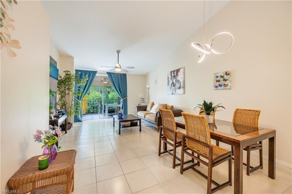 6625 Huntington Lakes Cir, Unit 203, Naples, FL 34119 Photo