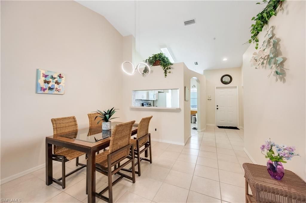 6625 Huntington Lakes Cir, Unit 203, Naples, FL 34119 Photo
