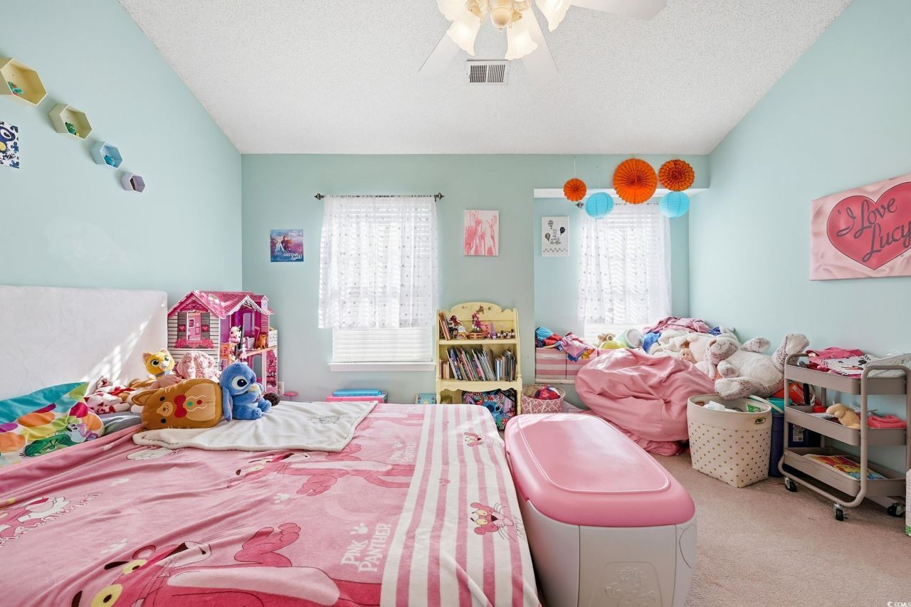 548 Uniola Dr. Photo 21