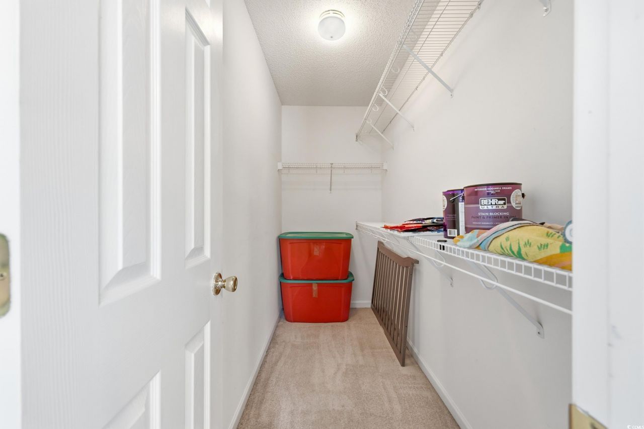 548 Uniola Dr. Photo 25