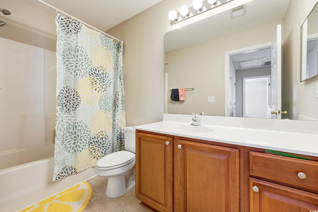 548 Uniola Dr. Photo 26