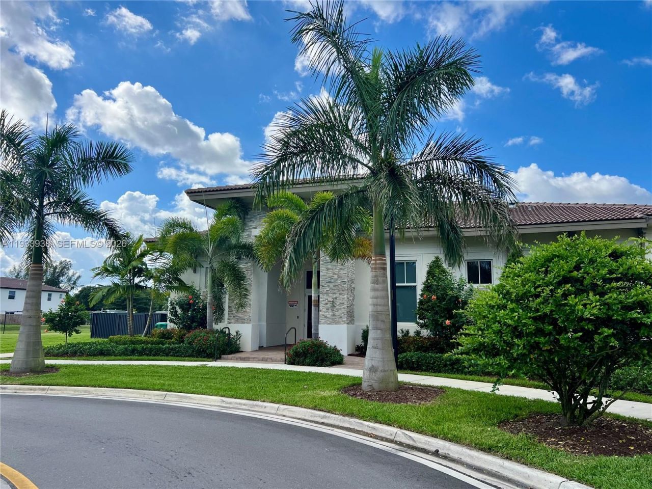 12713 NW 24th Ave, Miami, FL 33167 Photo