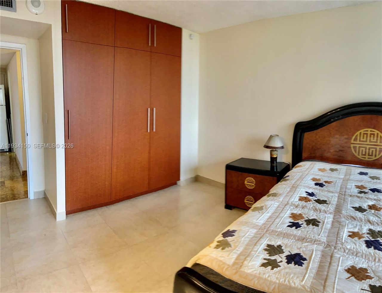 230 174th St, Unit 819, Sunny Isles Beach, FL 33160 Photo