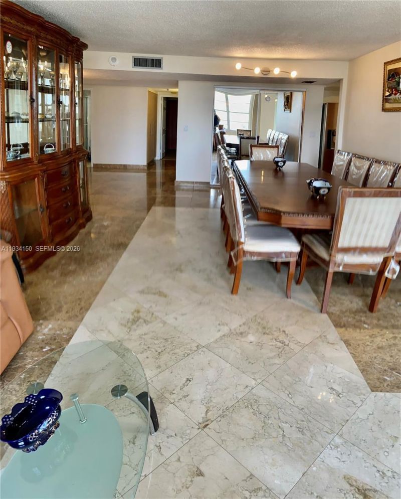 230 174th St, Unit 819, Sunny Isles Beach, FL 33160 Photo