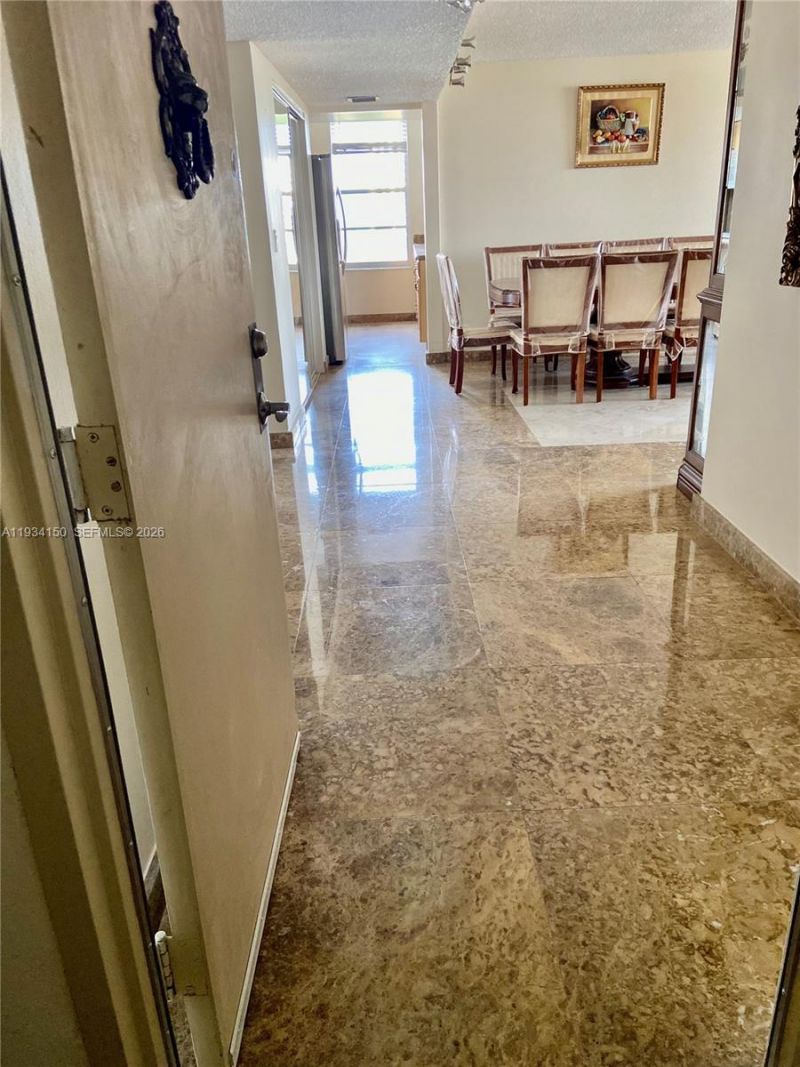 230 174th St, Unit 819, Sunny Isles Beach, FL 33160 Photo