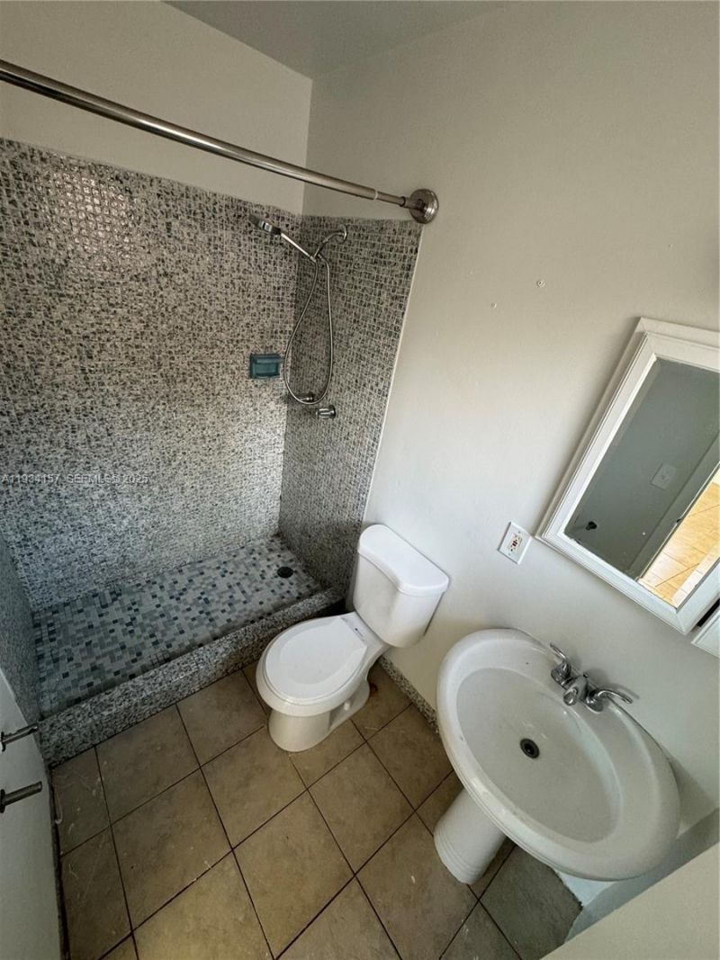 8511 NW 11th St, Pembroke Pines, FL 33024 Photo