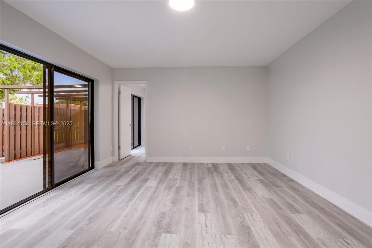 1170 SW 118th Ter, Davie, FL 33325 Photo