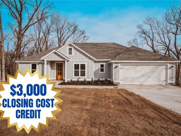 26 Smart Lane, Bella Vista, AR 72715