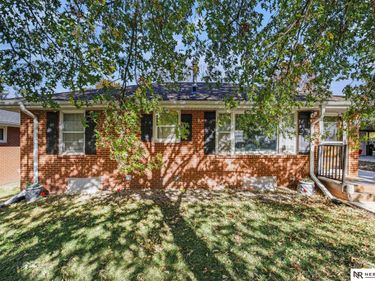 6870 Fremont Street, Lincoln, NE 68507