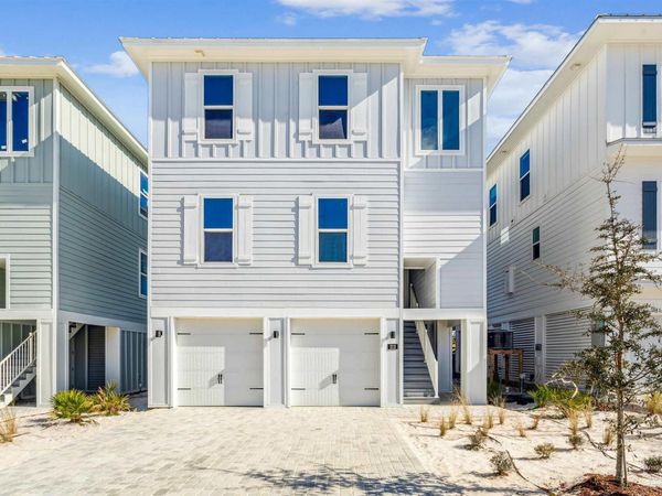 212 Clipper Dr, Pensacola, FL 32507