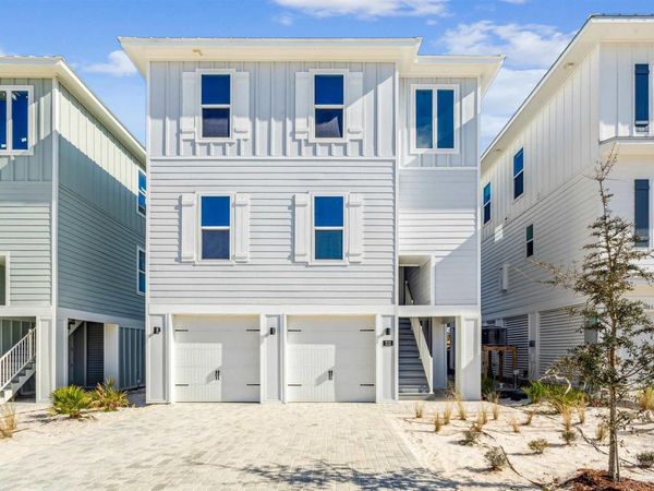 212 Clipper Dr, Pensacola, FL 32507