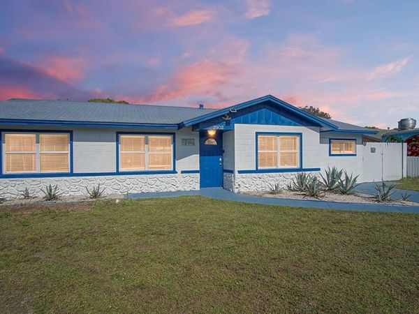 2902 Essex Drive, Fort Pierce, FL 34946