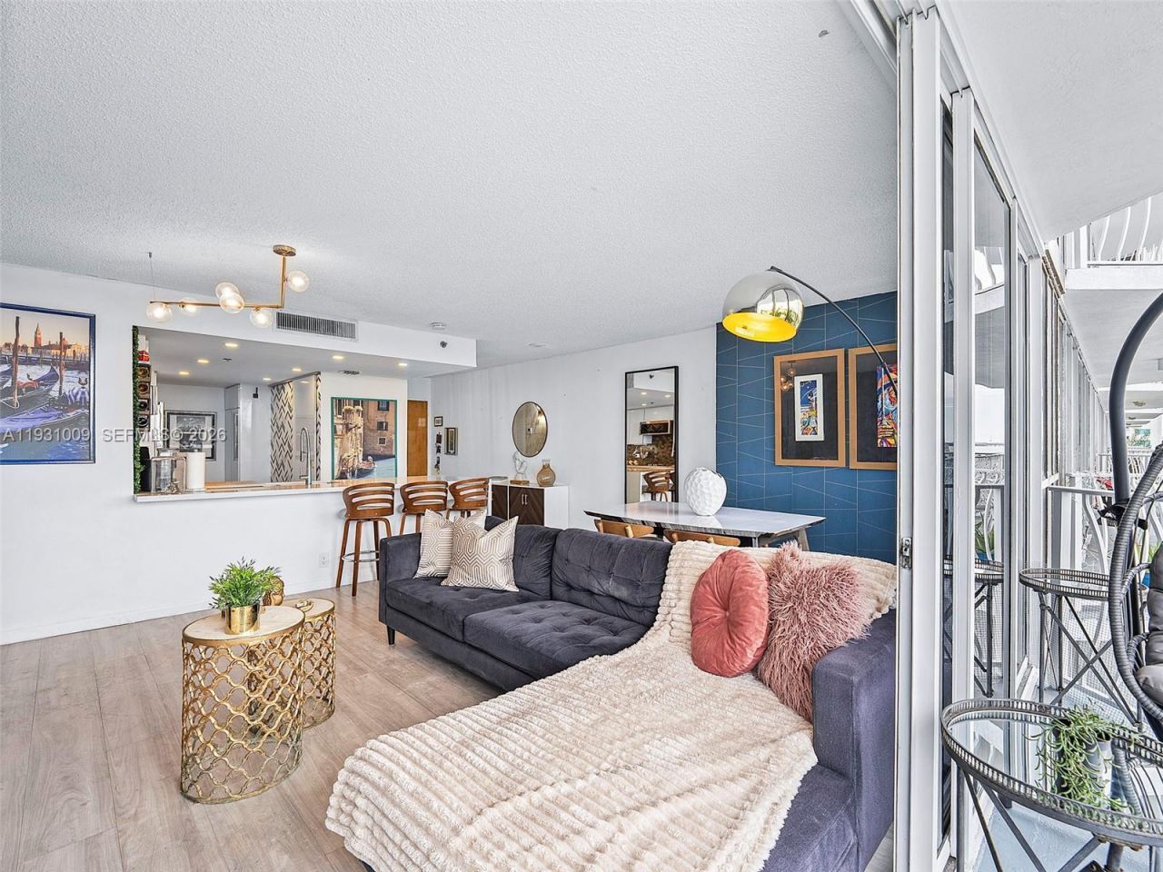 7601 E Treasure Dr, Unit 711, North Bay Village, FL 33141 Photo