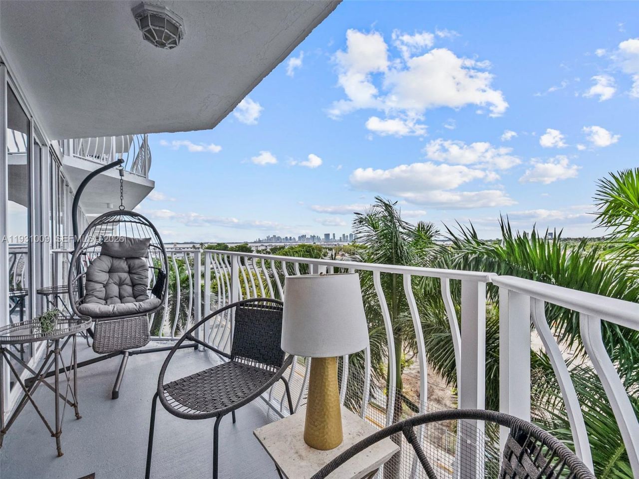 7601 E Treasure Dr, Unit 711, North Bay Village, FL 33141 Photo