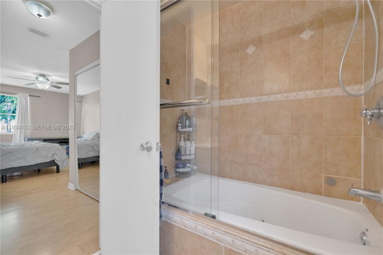 11910 NW 12th St, Pembroke Pines, FL 33026 Photo