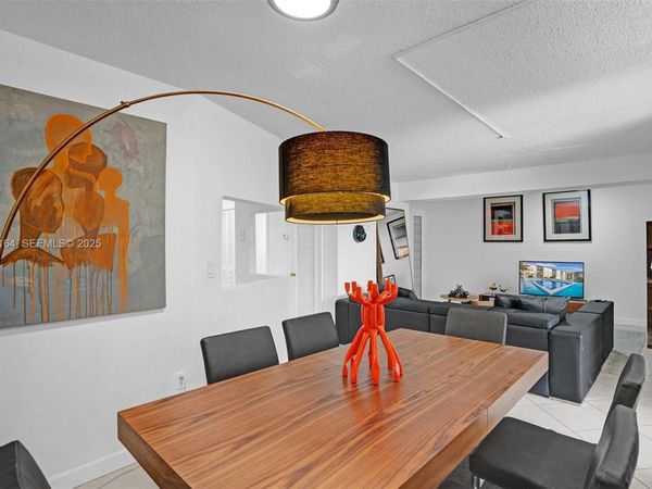 1780 NE 191st St, Unit 304-2, Miami, FL 33179