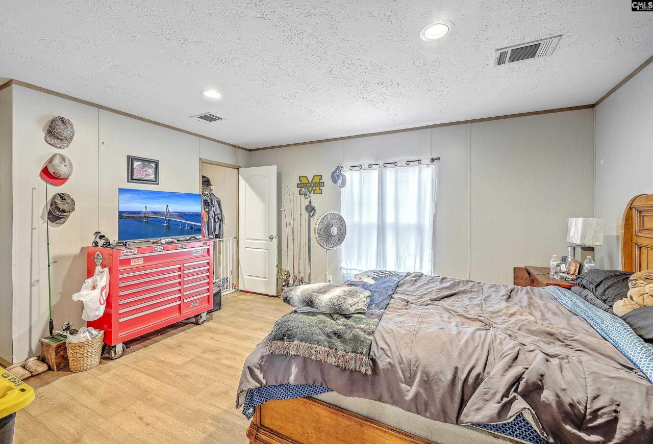 12785 Old Number Six Highway Photo 11