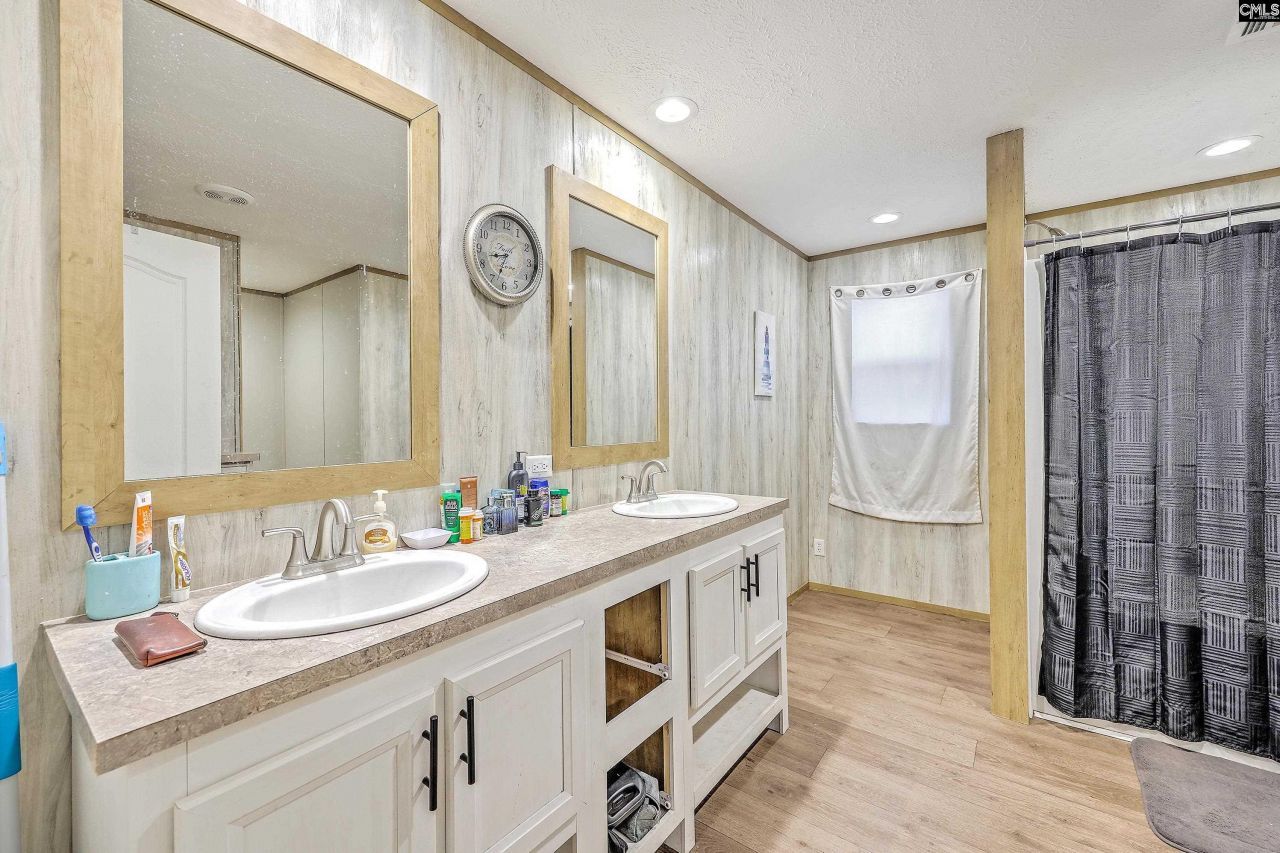 12785 Old Number Six Highway Photo 12