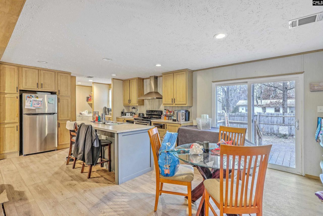 12785 Old Number Six Highway Photo 22