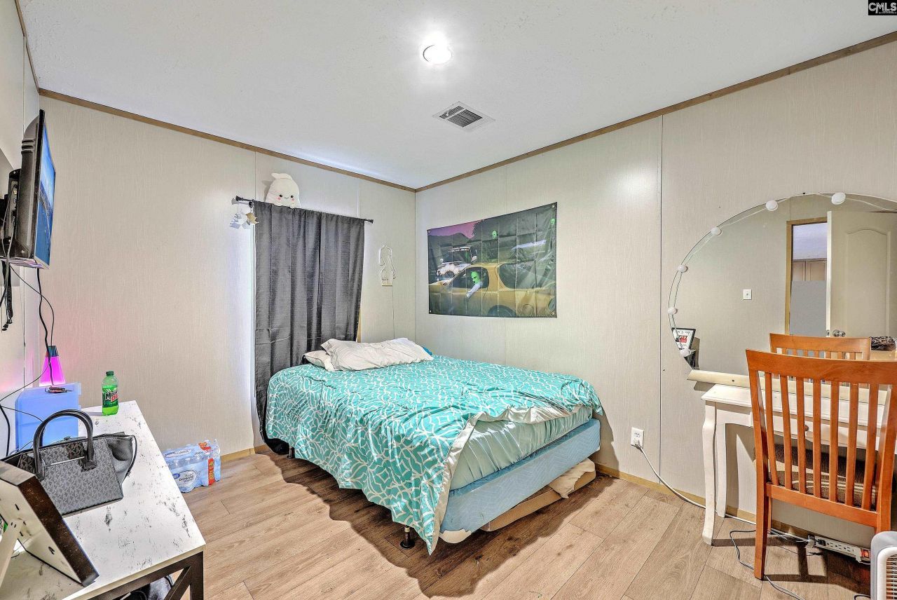 12785 Old Number Six Highway Photo 29