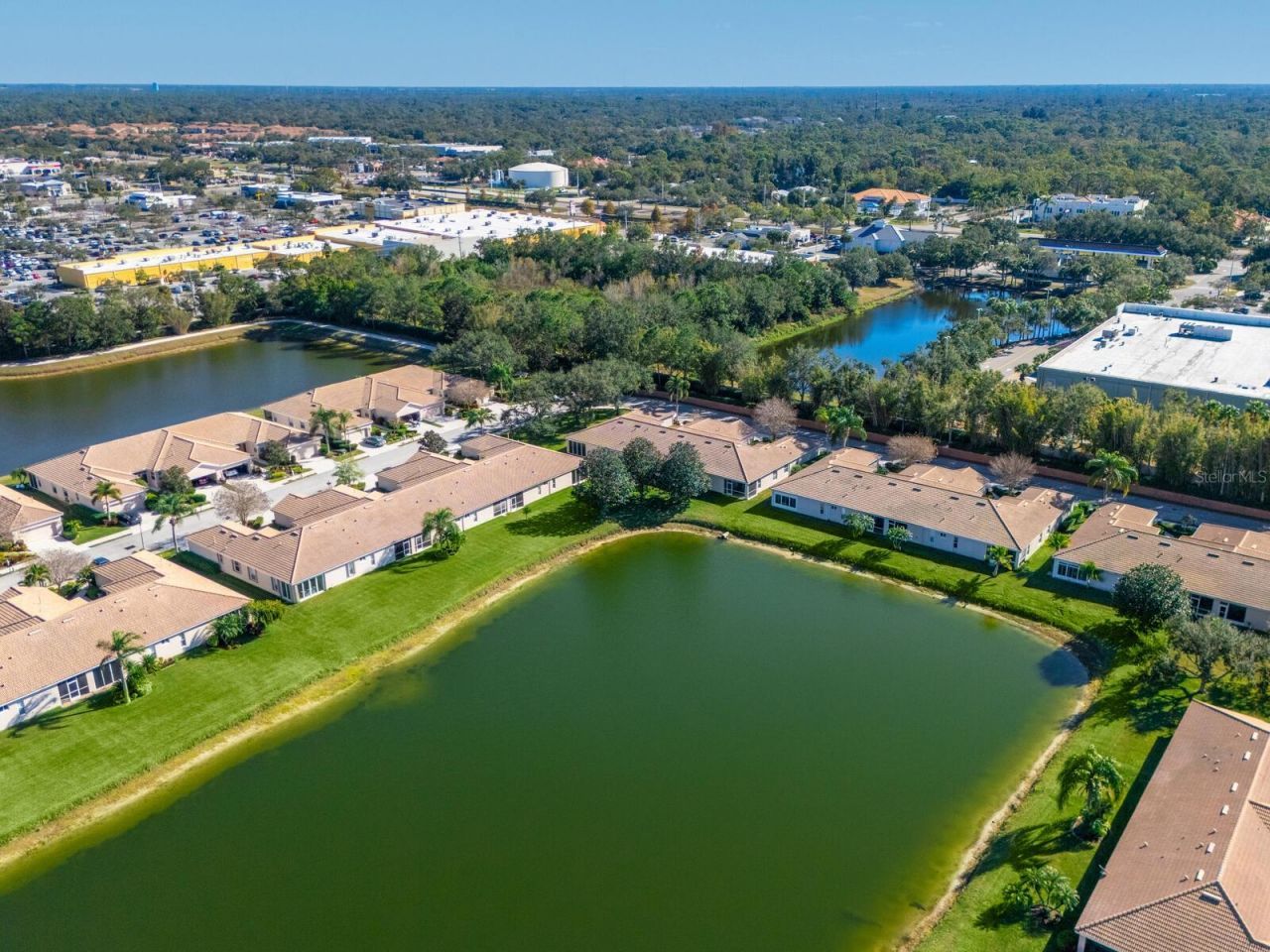 4127 Cascade Falls Drive, Sarasota, FL 34243 Photo