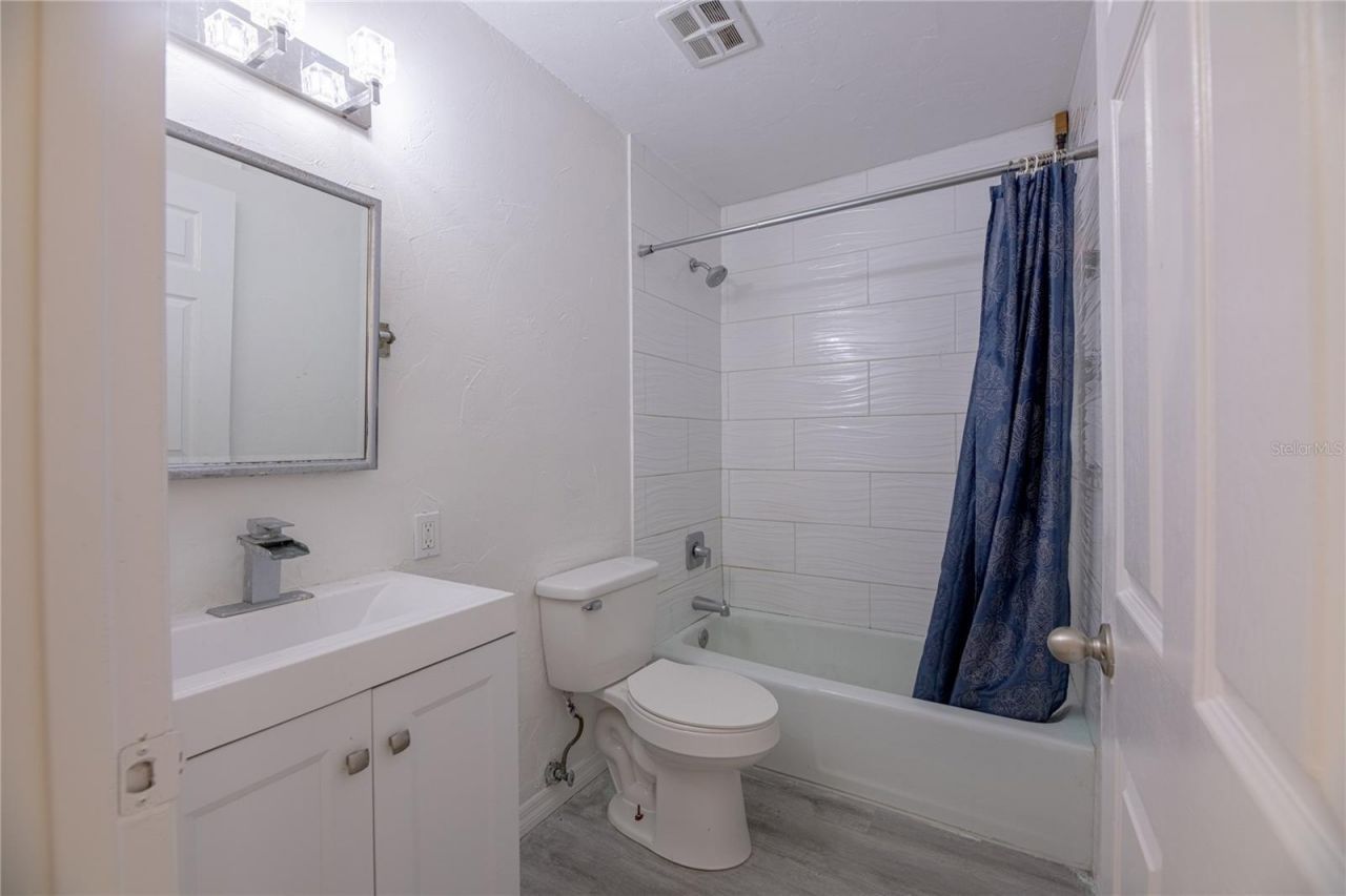 244 Amherst Avenue, Unit 16, Sarasota, FL 34232 Photo