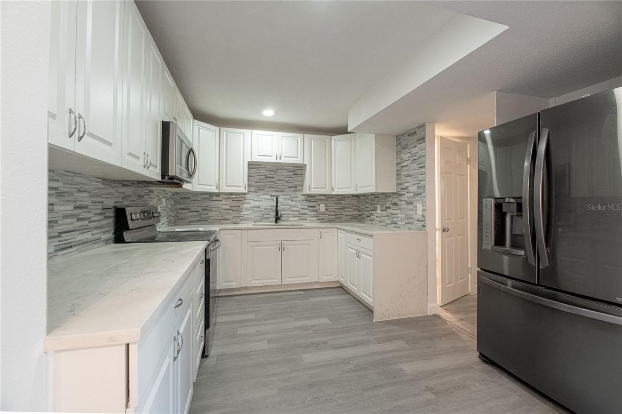 244 Amherst Avenue, Unit 16, Sarasota, FL 34232 Photo