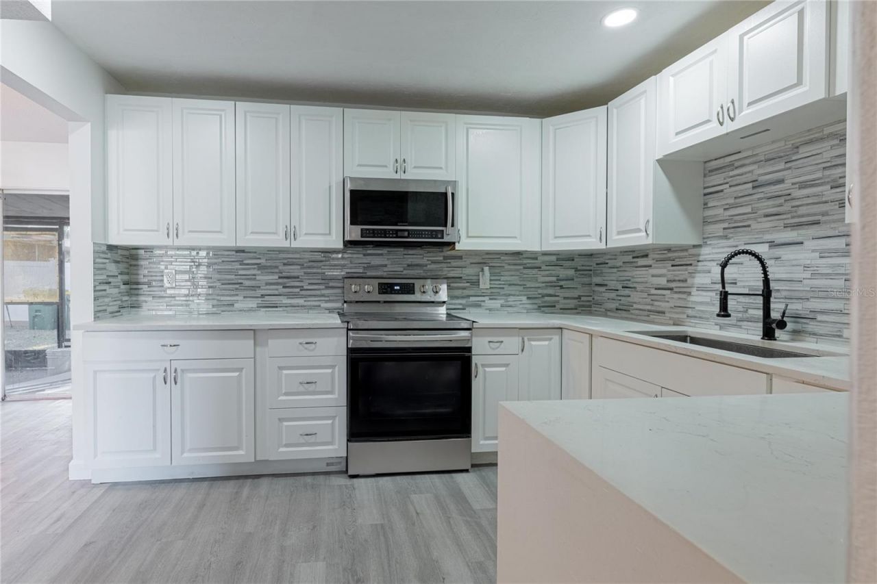 244 Amherst Avenue, Unit 16, Sarasota, FL 34232 Photo