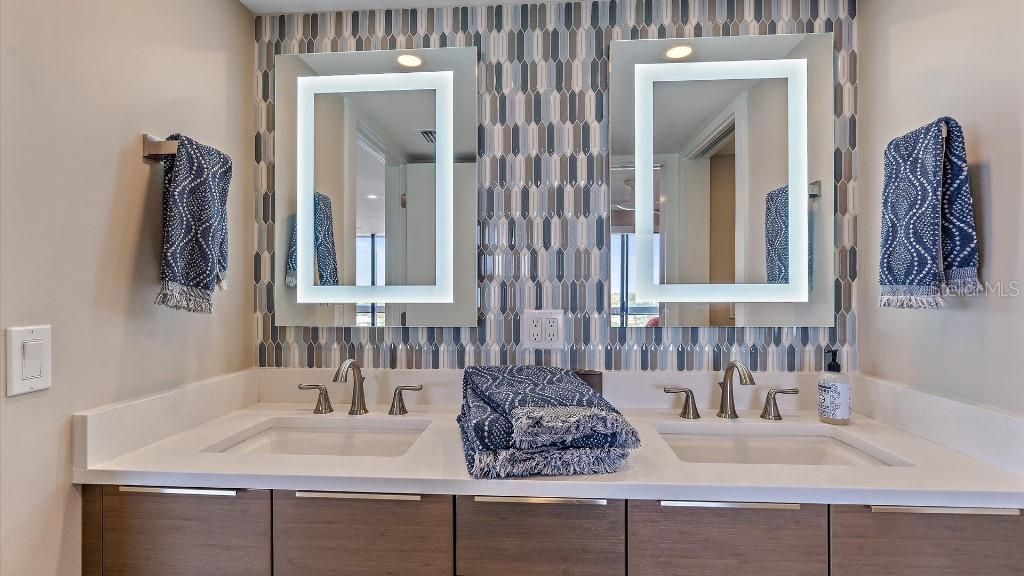 5400 Ocean Boulevard, Unit 8-04, Sarasota, FL 34242 Photo