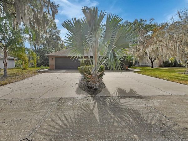 526 HEMINGWAY COURT, DELAND, FL 32720