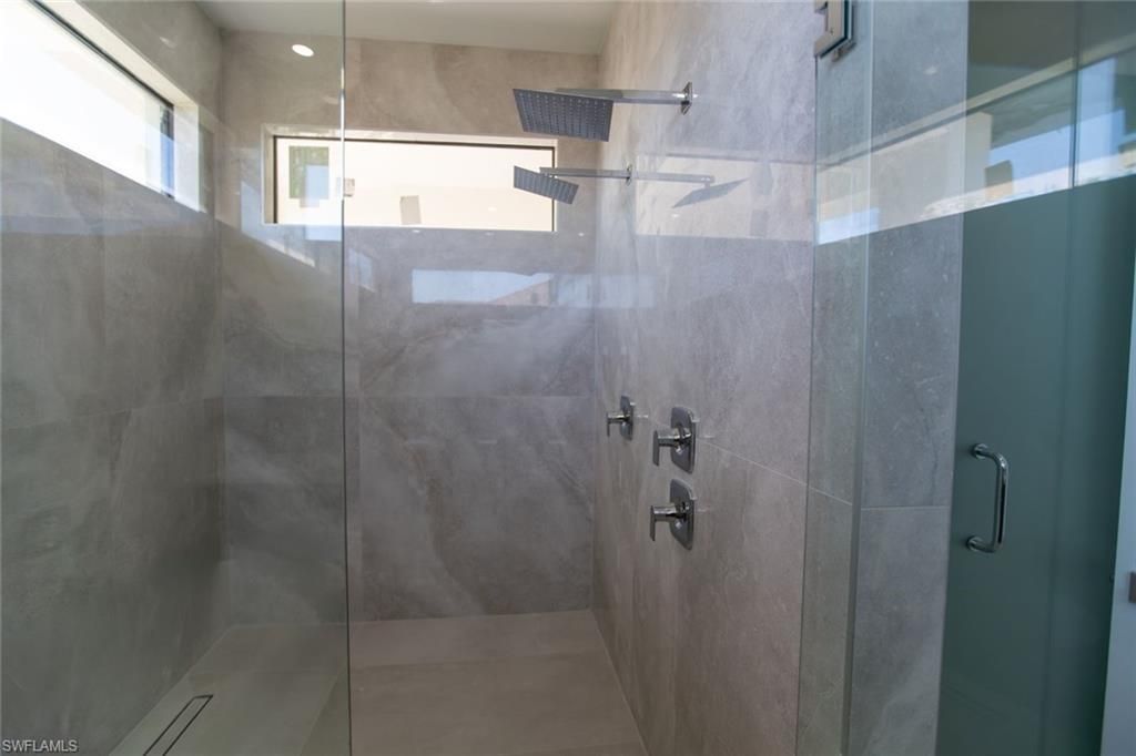 1817 NE 17th St, Cape Coral, FL 33909 Photo