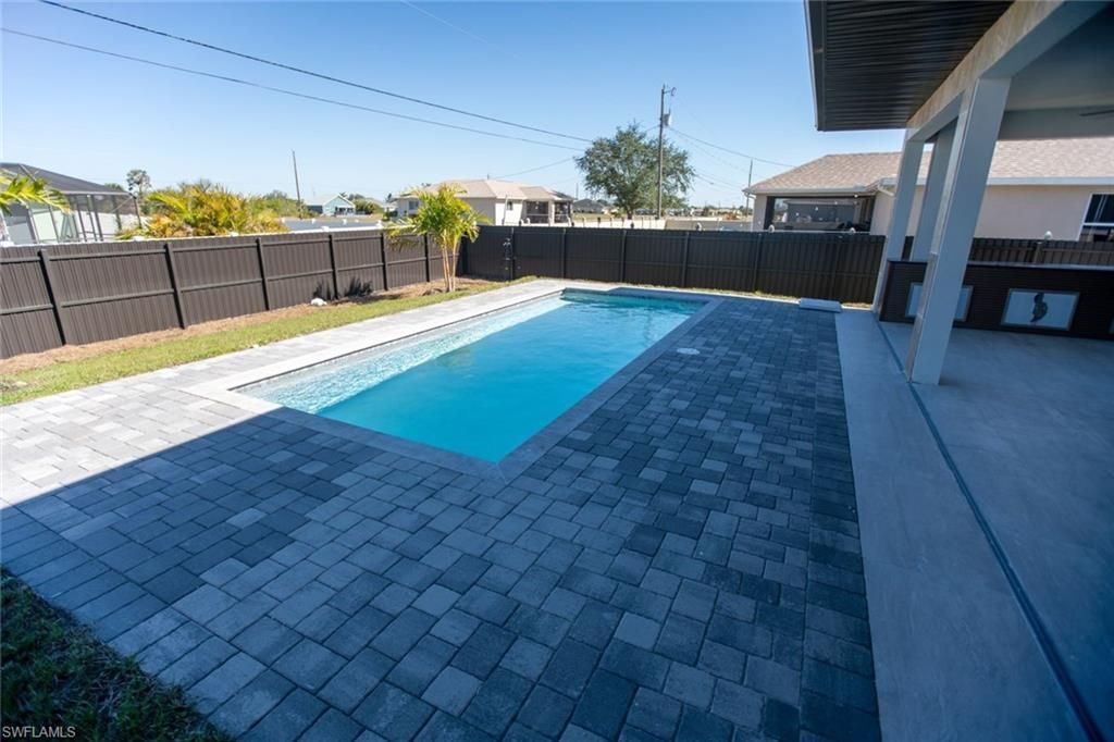 1817 NE 17th St, Cape Coral, FL 33909 Photo