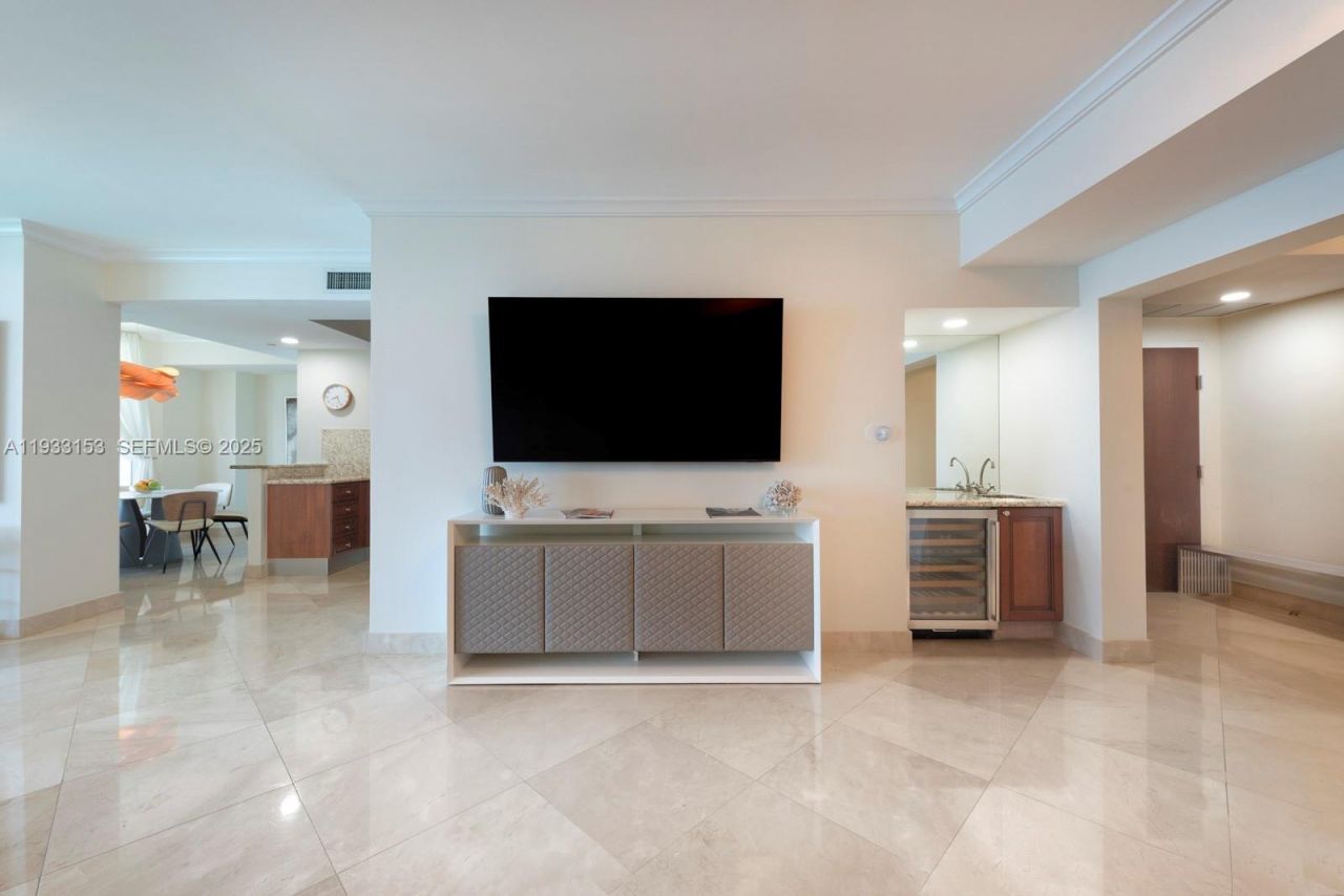 17875 Collins Ave, Unit 2605, Sunny Isles Beach, FL 33160 Photo