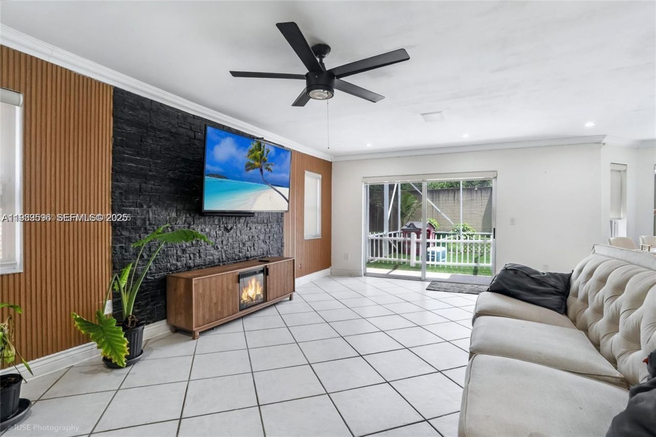 14591 Vista Verdi Rd, Unit N/A, Davie, FL 33325 Photo