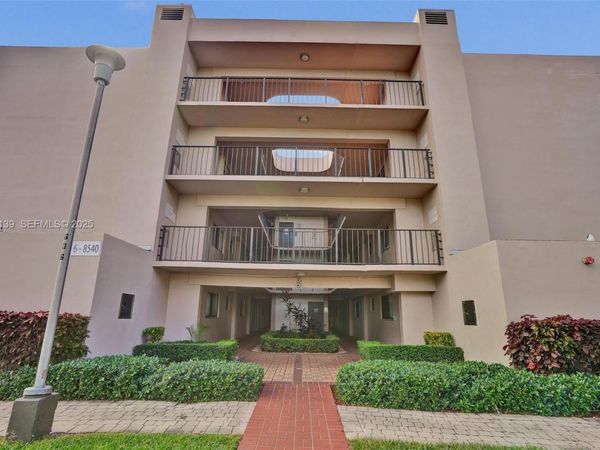 8540 SW 133 AVE RD, Unit 321, Miami, FL 33183
