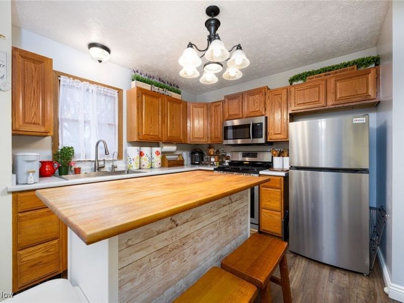 1080 Stratford Street, Barberton, OH 44203 Photo 12