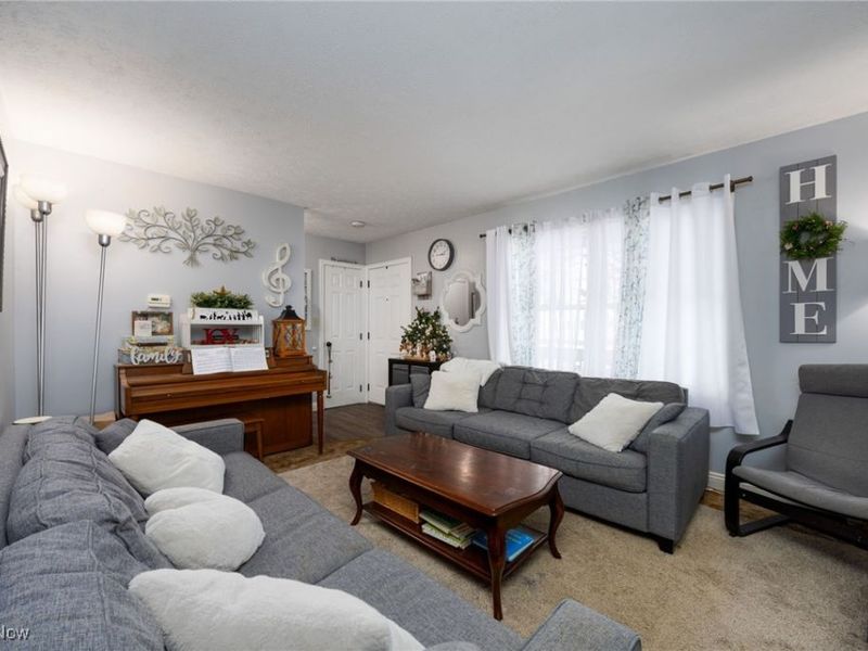 1080 Stratford Street, Barberton, OH 44203 Photo 6