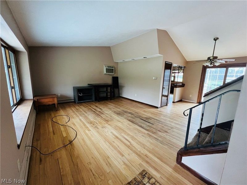 7360 N Meadowpark Drive, Walton Hills, OH 44146 Photo 13