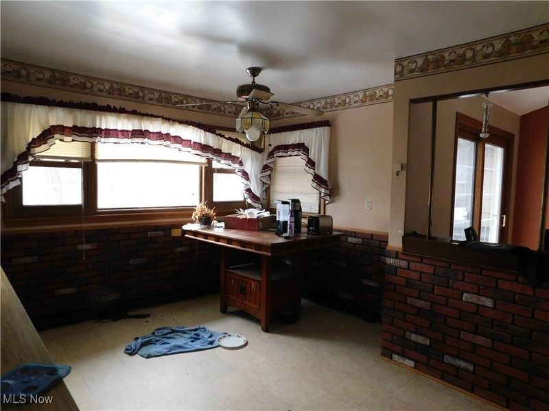 7360 N Meadowpark Drive, Bedford, OH 44146 Photo 15