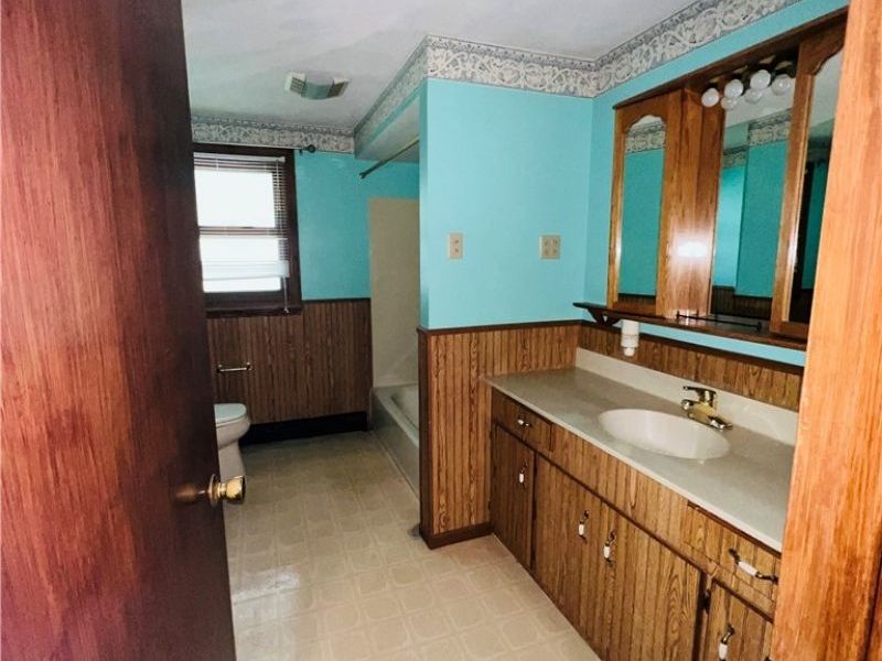 7360 N Meadowpark Drive, Walton Hills, OH 44146 Photo 21