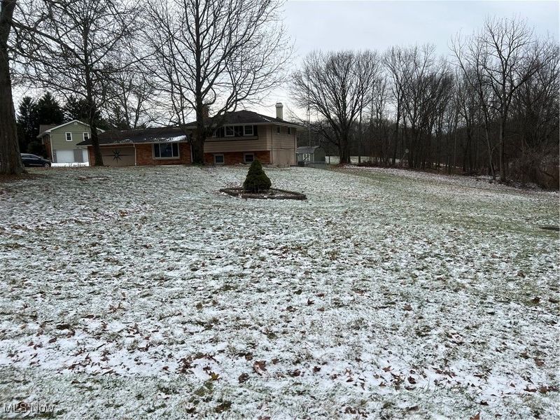 7360 N Meadowpark Drive, Bedford, OH 44146 Photo 35