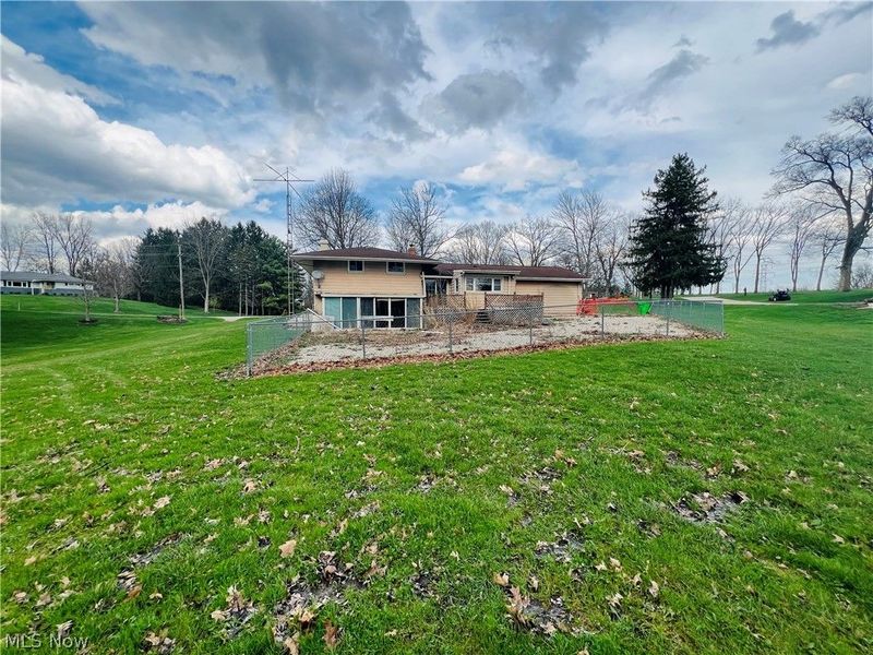 7360 N Meadowpark Drive, Walton Hills, OH 44146 Photo 6