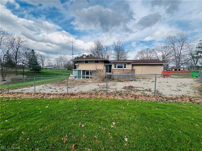 7360 N Meadowpark Drive, Walton Hills, OH 44146 Photo 8