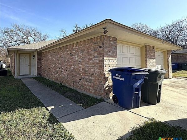 1002 W Avenue B , Unit B, Copperas Cove, TX 76522