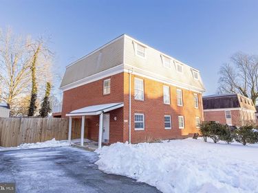 122 MAYFAIR DRIVE NE, LEESBURG, VA 20176