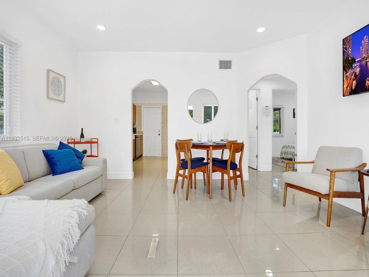 2055 NE 140th St, North Miami Beach, FL 33181 Photo