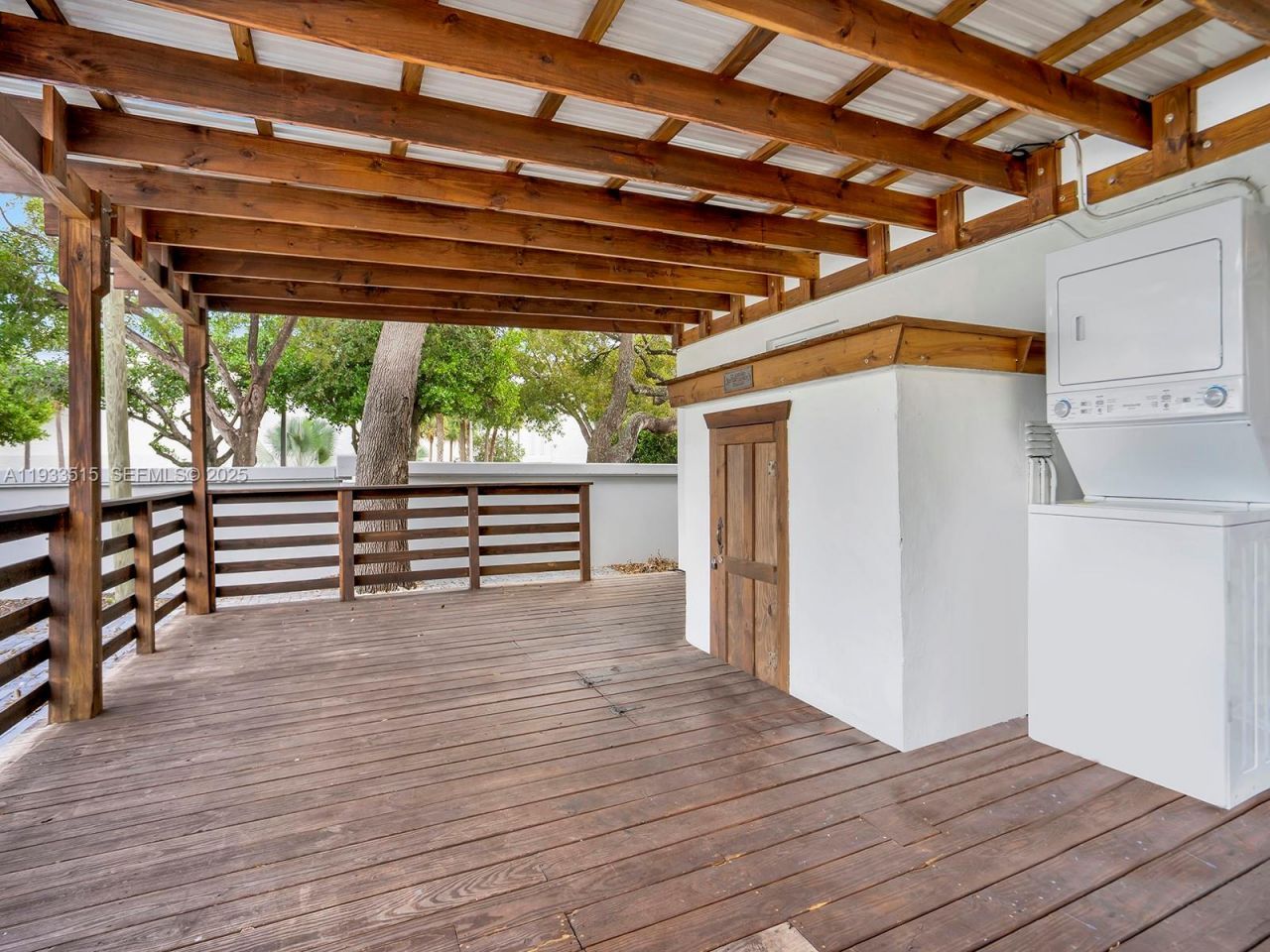 2055 NE 140th St, North Miami Beach, FL 33181 Photo
