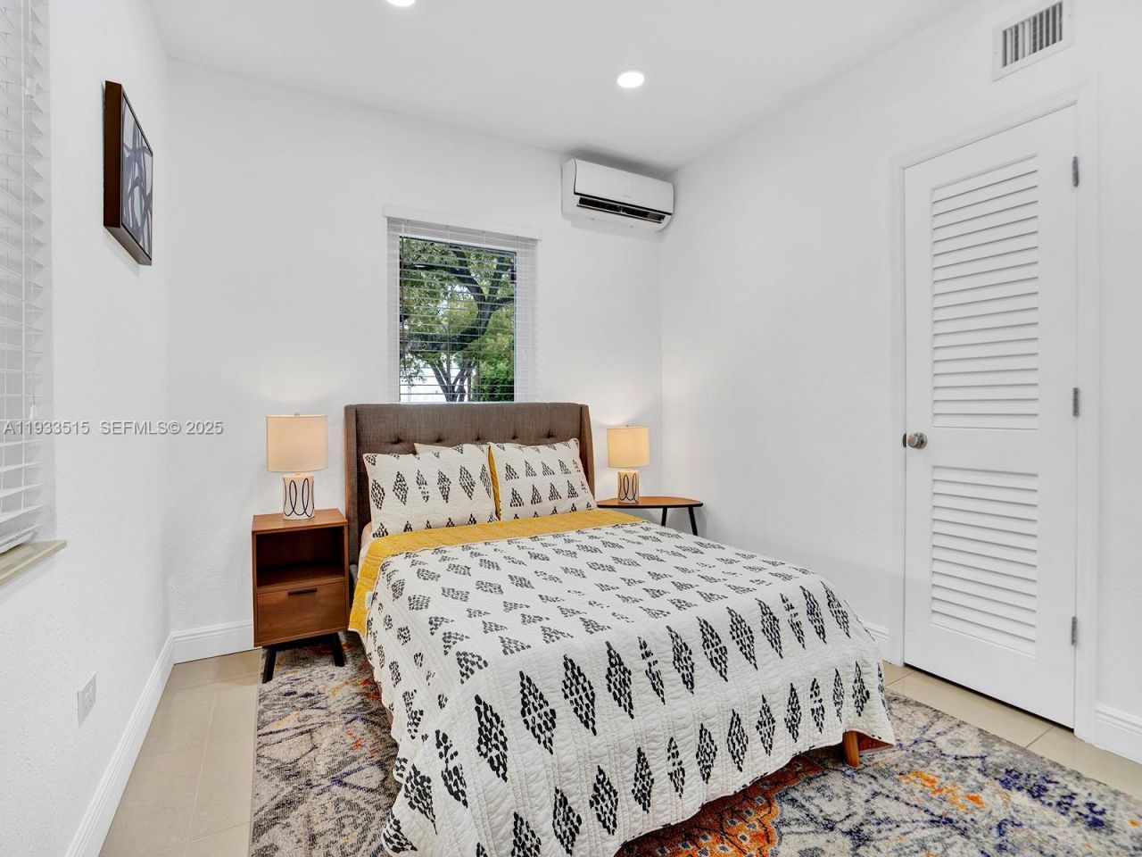 2055 NE 140th St, North Miami Beach, FL 33181 Photo