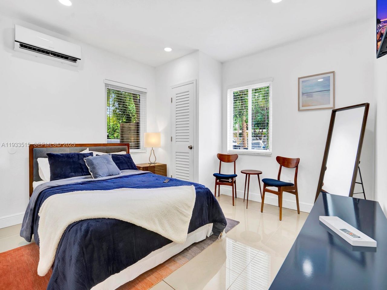 2055 NE 140th St, North Miami Beach, FL 33181 Photo